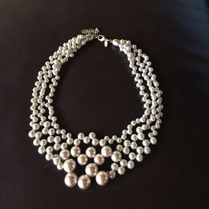 Lia Sophia pearl necklace